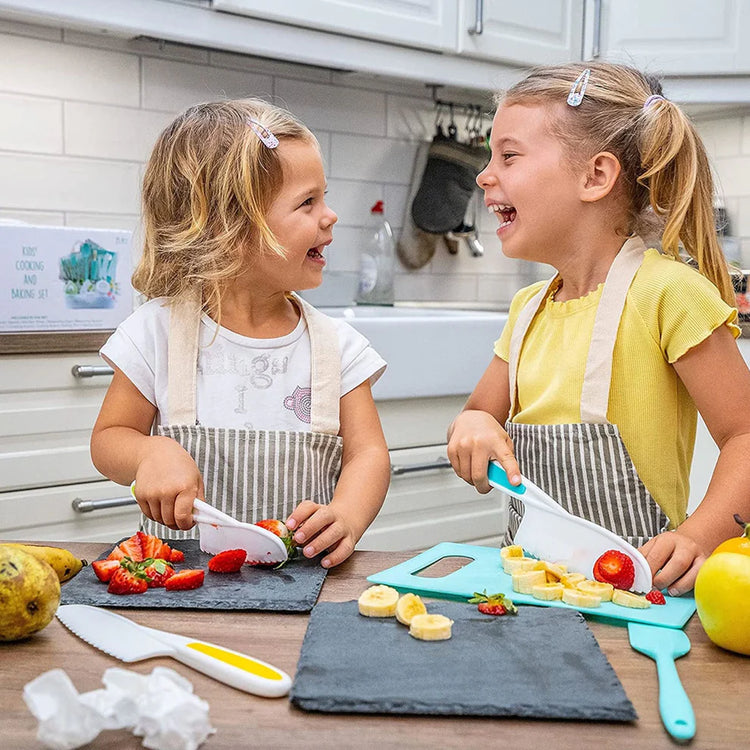 LittleChef - 7 Pieces Kitchen Set - So they can join you, while having fun. But still learning this crucial Life skill. | 5+ - WOWGOOD